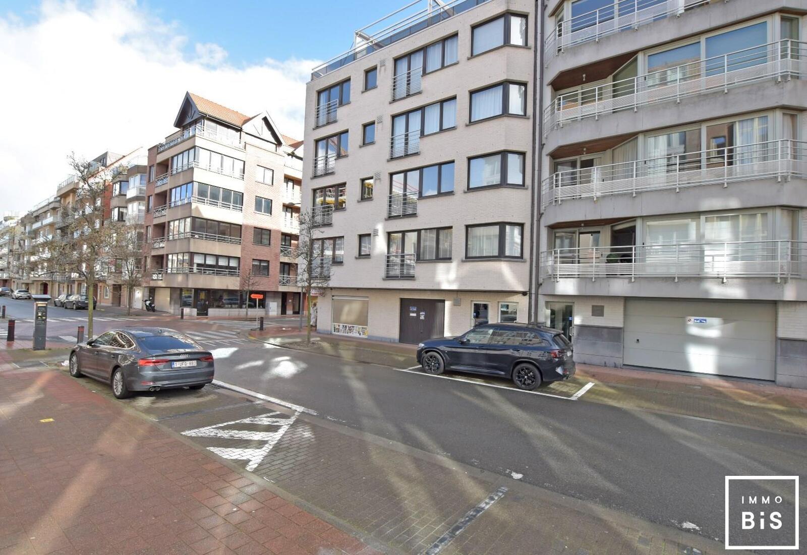 Appartement de coin rénové au centre de Knokke  6