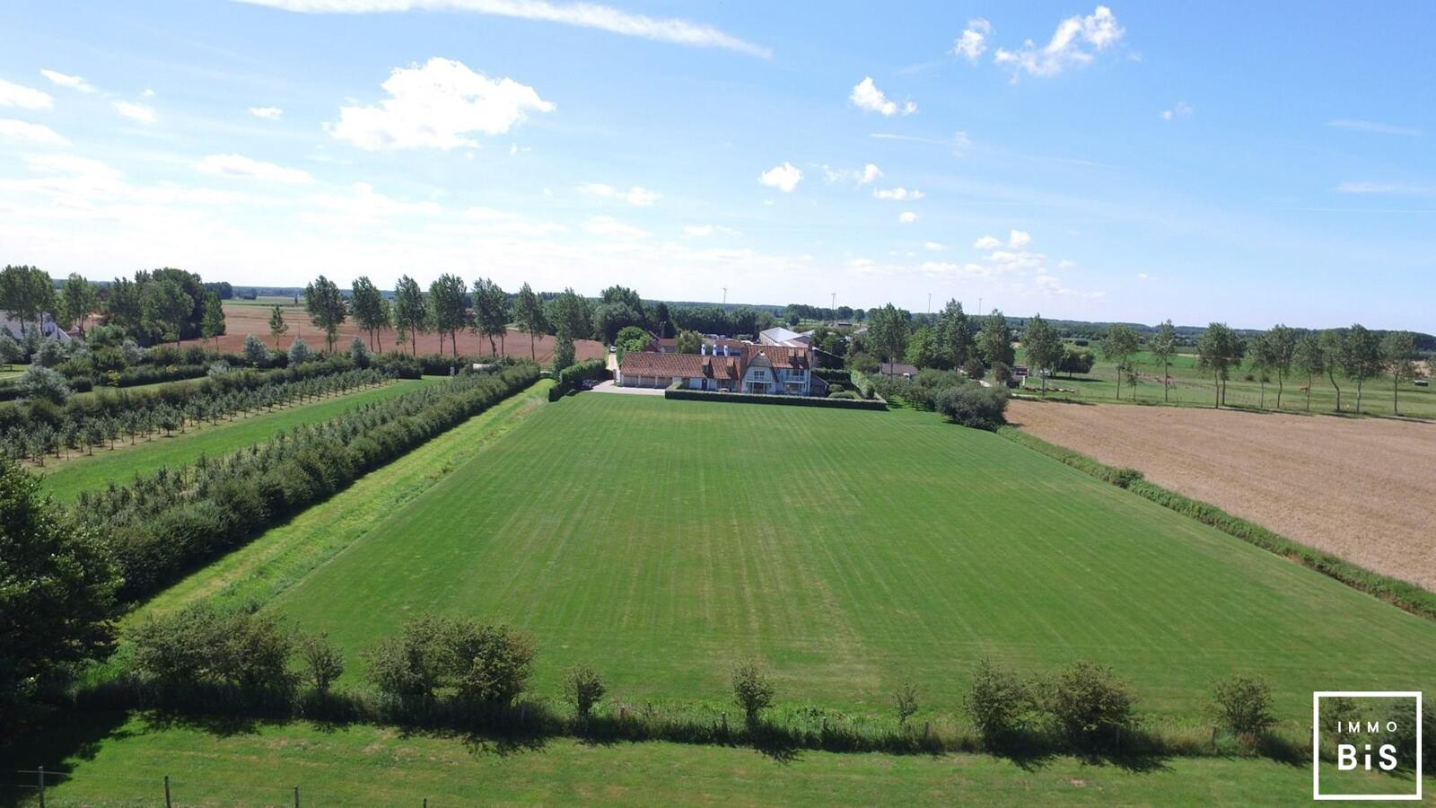 Landgoed met zwembad op meer dan 1 hectare aan de toekomstige golf van Knokke. 19